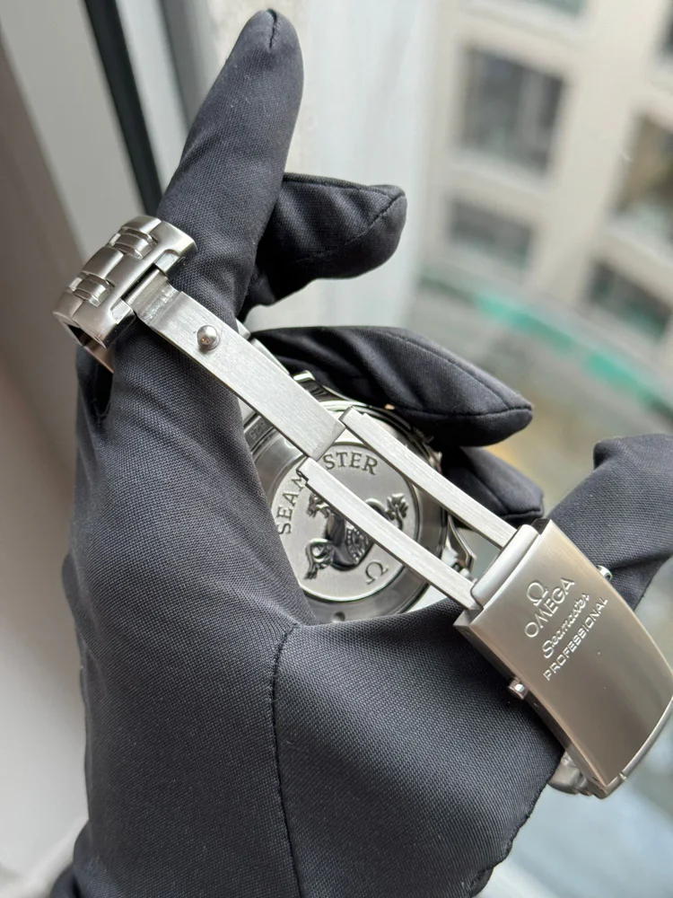 Omega Seamaster Diver 300 M Box and papers 2011